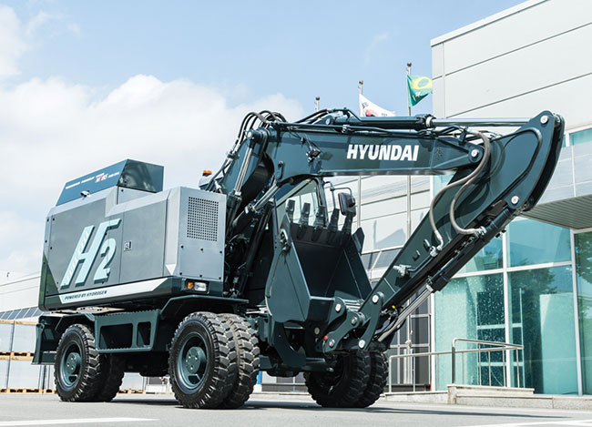 Hyundai-HW155H-concept-excavator-2